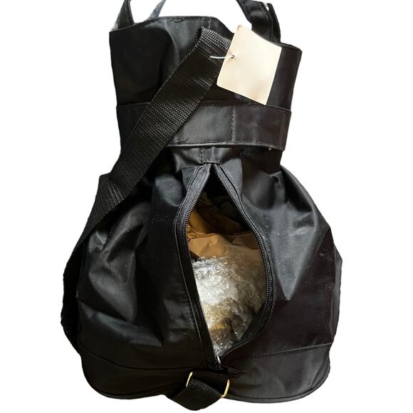 Black Nylon Travel Backpack NWT • Lightweight Adjustable Strap • Unisex Day/Trip - Picture 3 of 8